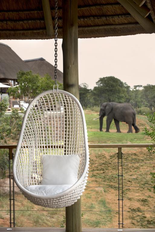 Mhondoro Safari Lodge & Villa Заповедник Велгевонден Экстерьер фото