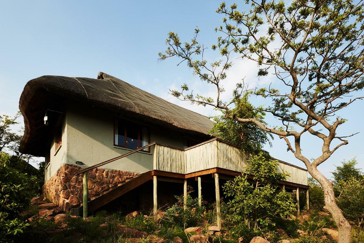 Mhondoro Safari Lodge & Villa Заповедник Велгевонден Экстерьер фото